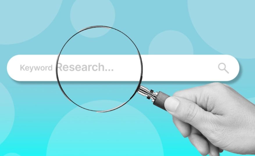 How AEO and Voice Search are Redefining SEO in the UAE 3 Keyword Query Research