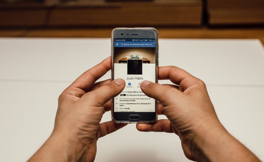 Top 5 Social Media Platforms Dominating the UAE Right Now 4 facebook plateform
